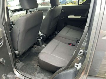 Car image 16