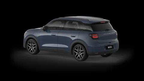Car image 3