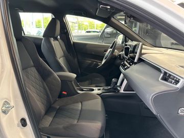 Car image 20