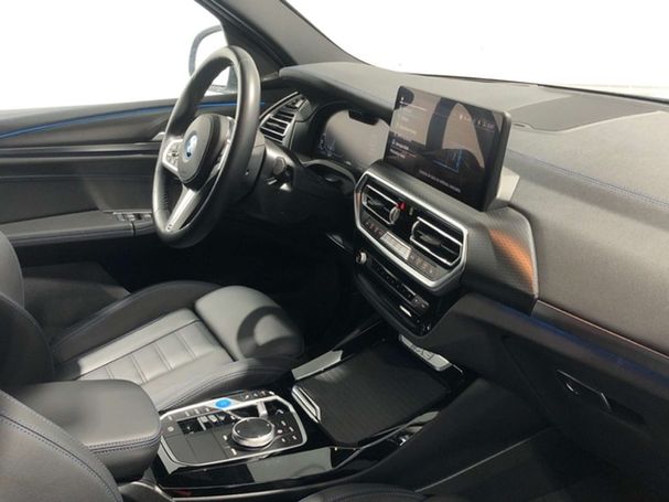 BMW iX3 M Sport 210 kW image number 8