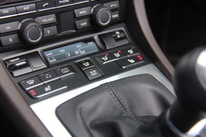 Car image 31