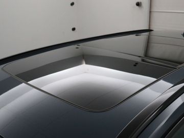 Car image 38