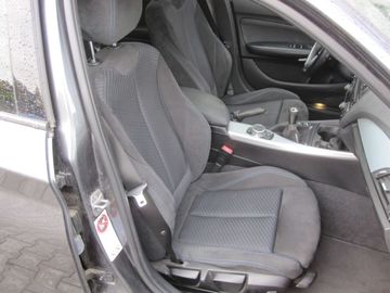 Car image 35