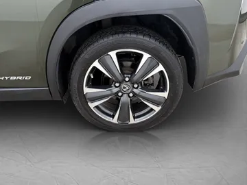 Car image 32