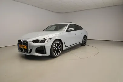 Car image 43