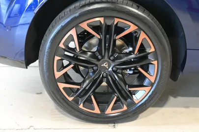 Car image 34