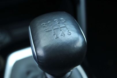 Car image 31