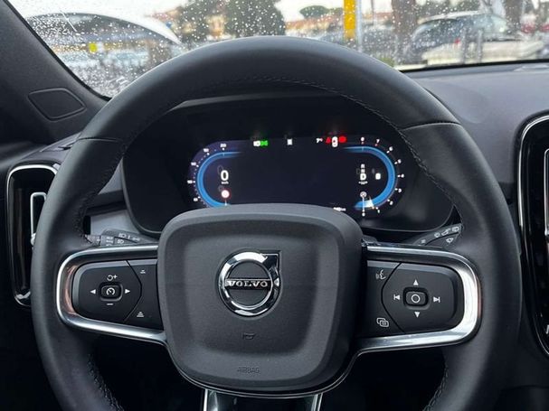 Volvo XC40 B3 Core 120 kW image number 20