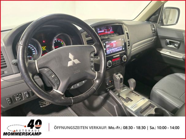 Mitsubishi Pajero 3.2 140 kW image number 8