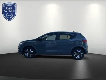 Car image 5