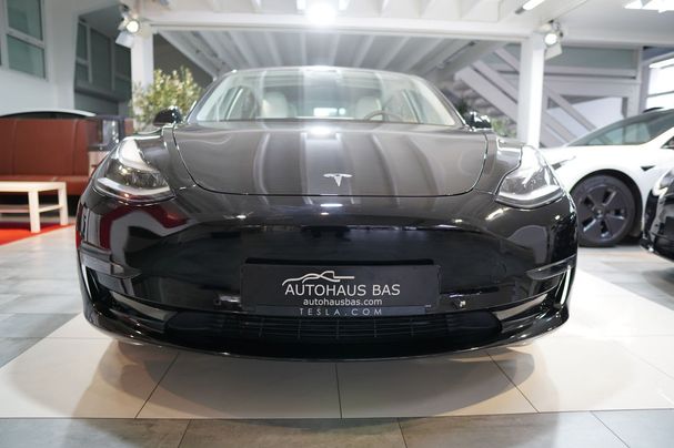 Tesla Model 3 Standard Range 239 kW image number 3