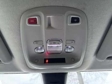 Car image 37