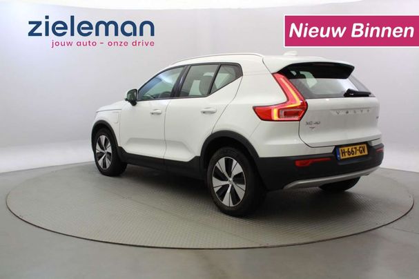 Volvo XC40 T5 Twin Engine Momentum 192 kW image number 2