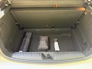 Car image 47