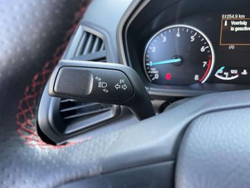 Car image 37