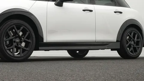 Car image 22