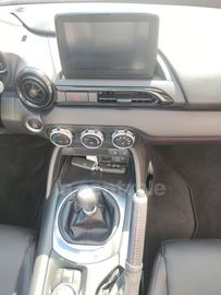 Car image 37