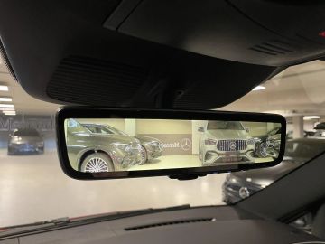 Car image 34