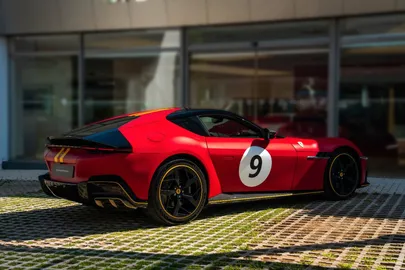Car image 3