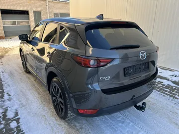 Car image 5