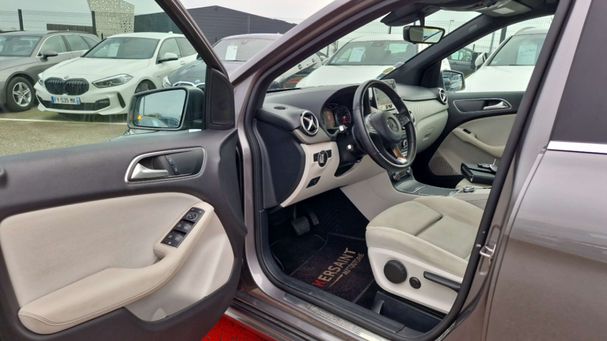 Mercedes-Benz B 200 d 100 kW image number 16