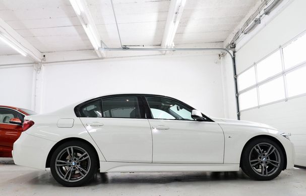 BMW 318i M Sport 100 kW image number 4