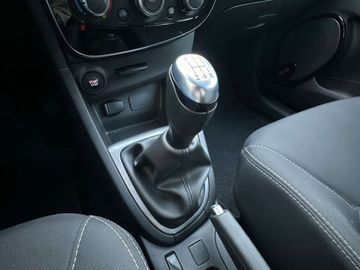 Car image 24