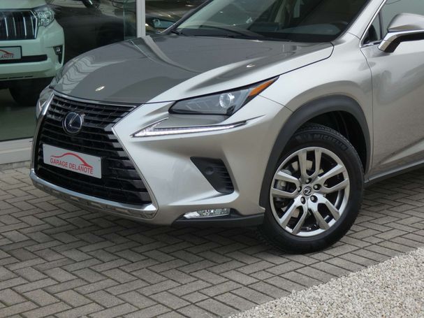 Lexus NX 300 h AWD 145 kW image number 1