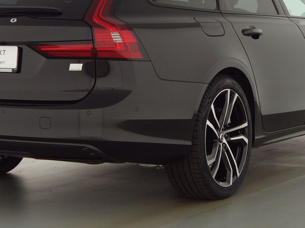 Volvo V90 Plus Dark AWD Recharge 293 kW image number 9