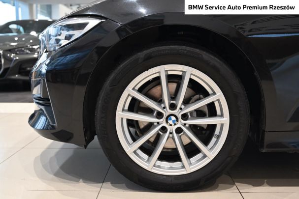 BMW 320d Touring xDrive Sport Line 140 kW image number 21