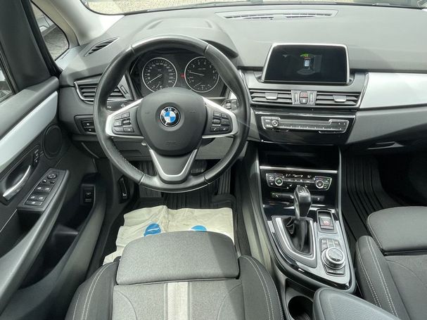 BMW 220i Gran Tourer 141 kW image number 13