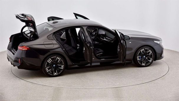 BMW i5 M60 xDrive 442 kW image number 32