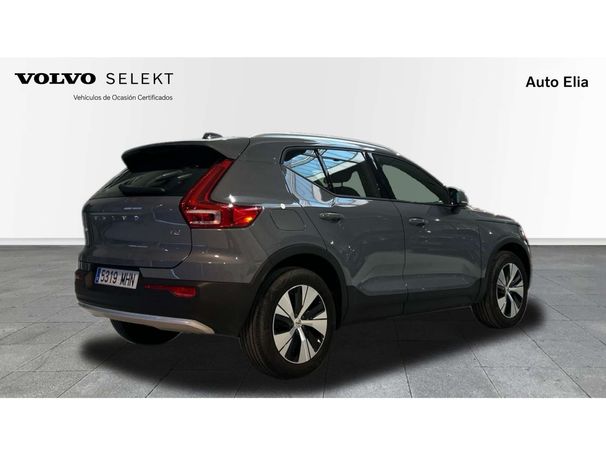 Volvo XC40 T2 Core 95 kW image number 13