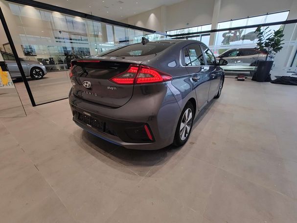 Hyundai Ioniq 1.6 GDI 104 kW image number 2