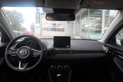 Car image 13