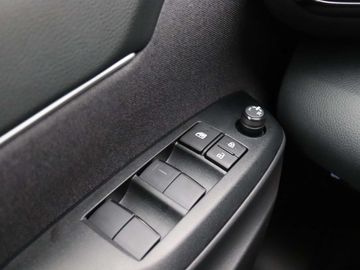 Car image 33