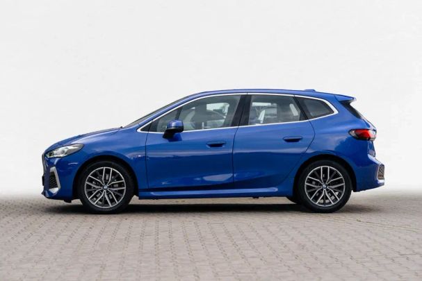 BMW 220i Active Tourer 115 kW image number 3