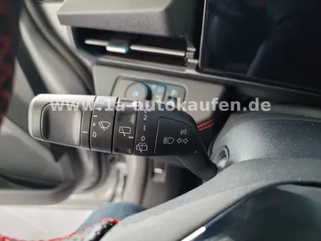 Car image 37