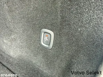 Car image 40