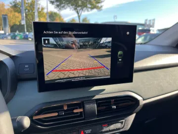 Car image 27