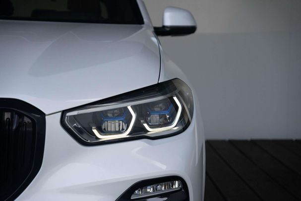 BMW X5 M50i xDrive 390 kW image number 17