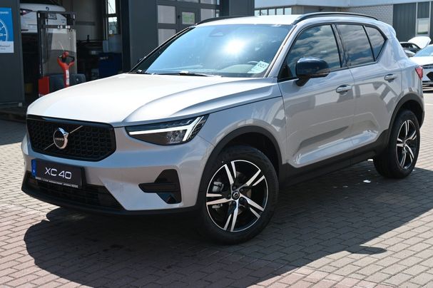 Volvo XC40 B4 Plus Dark DKG 145 kW image number 1