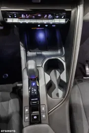 Car image 38