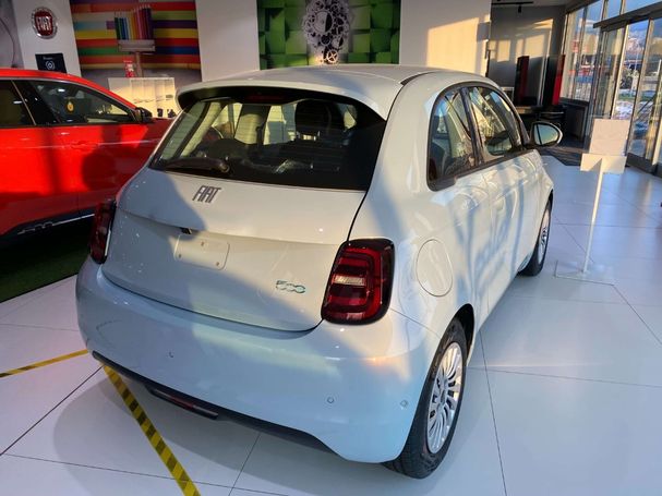 Fiat 500 e 87 kW image number 3