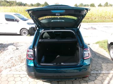 Car image 24