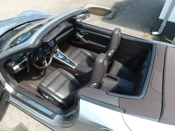 Car image 43