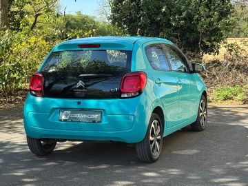 Car image 4