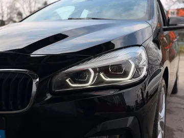 Car image 28