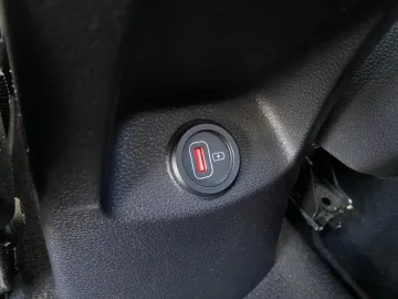 Car image 50