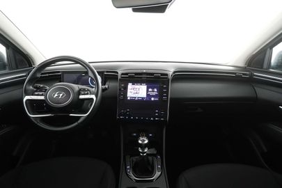 Car image 10